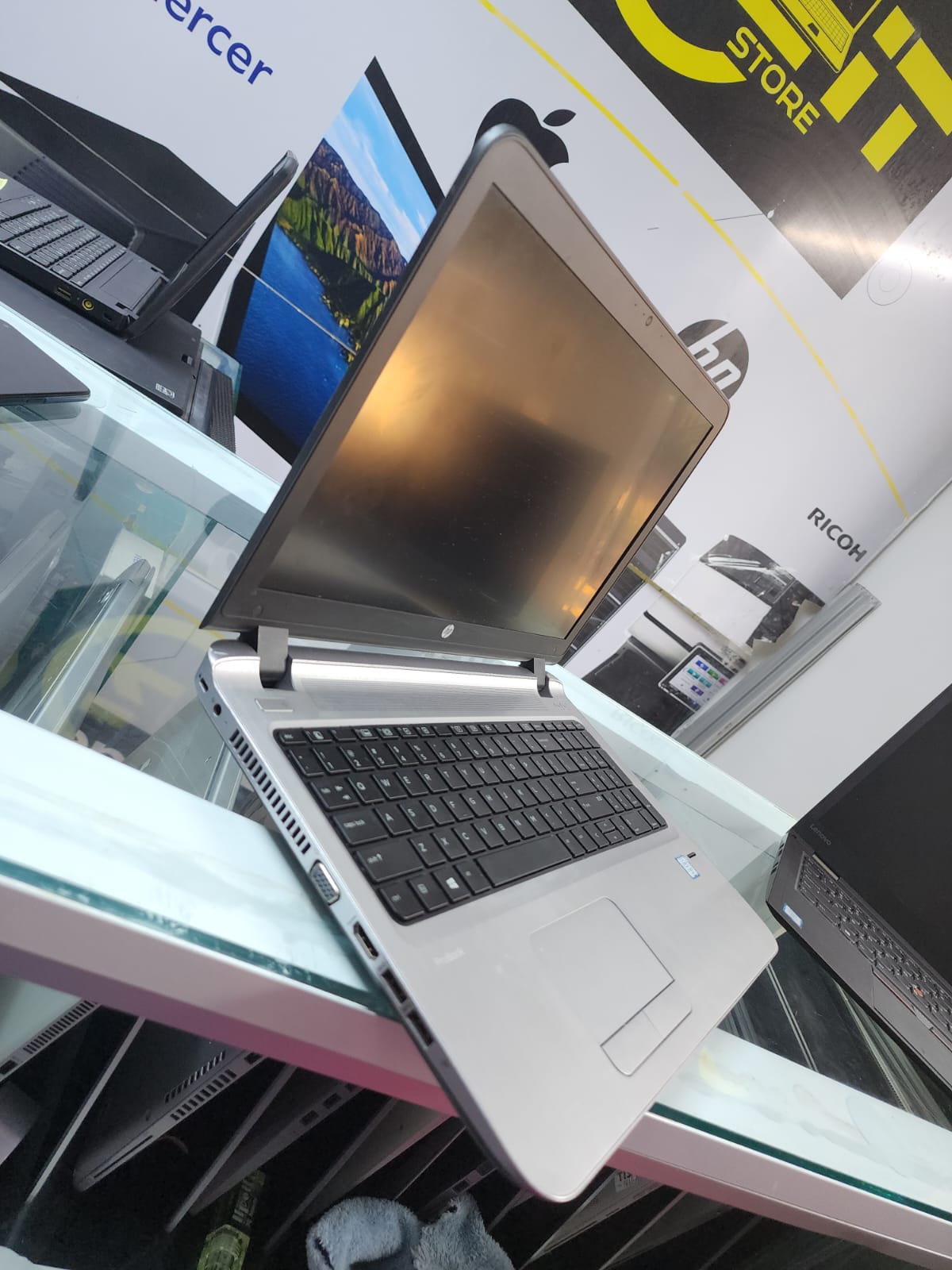 TOP-TIER LAPTOP HP PROBOOK 450 INTEL CORE I7 WITH 8GB RAM MEMORY 256GB SSD 15INCHES 6TH GENERATION