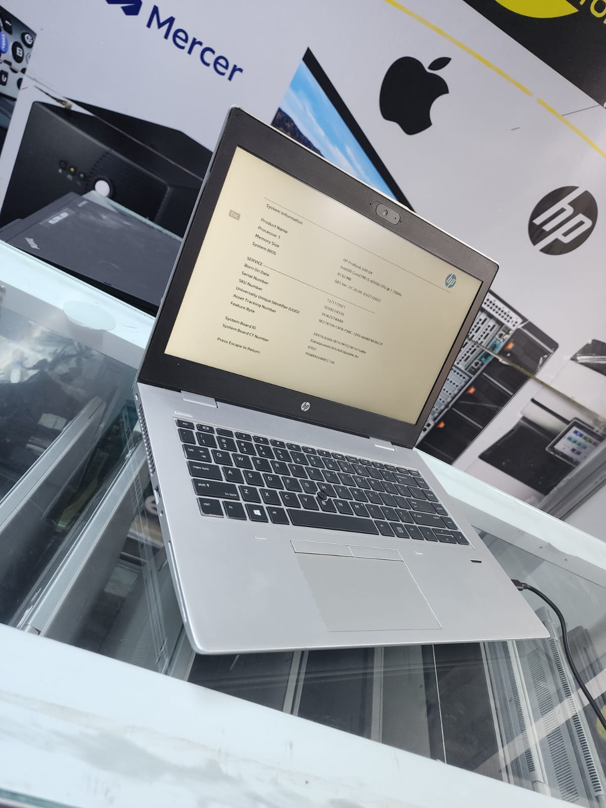 HIGH END LAPTOPS HP PROBOOK 640G4 8TH GENERATION 8GB RAM MEMORY 256GB SSD 14INCHES SILVER COLOR