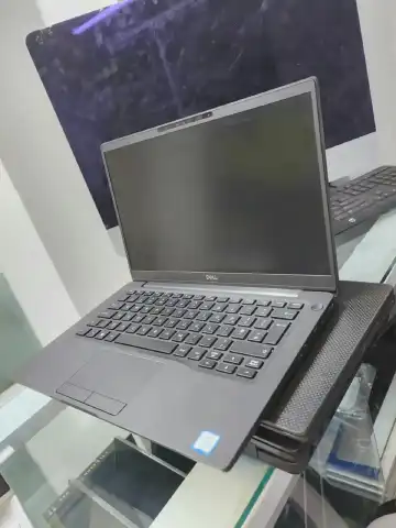 Dell Latitude 7300 I5 (8th gen) 8/256GB SSD
