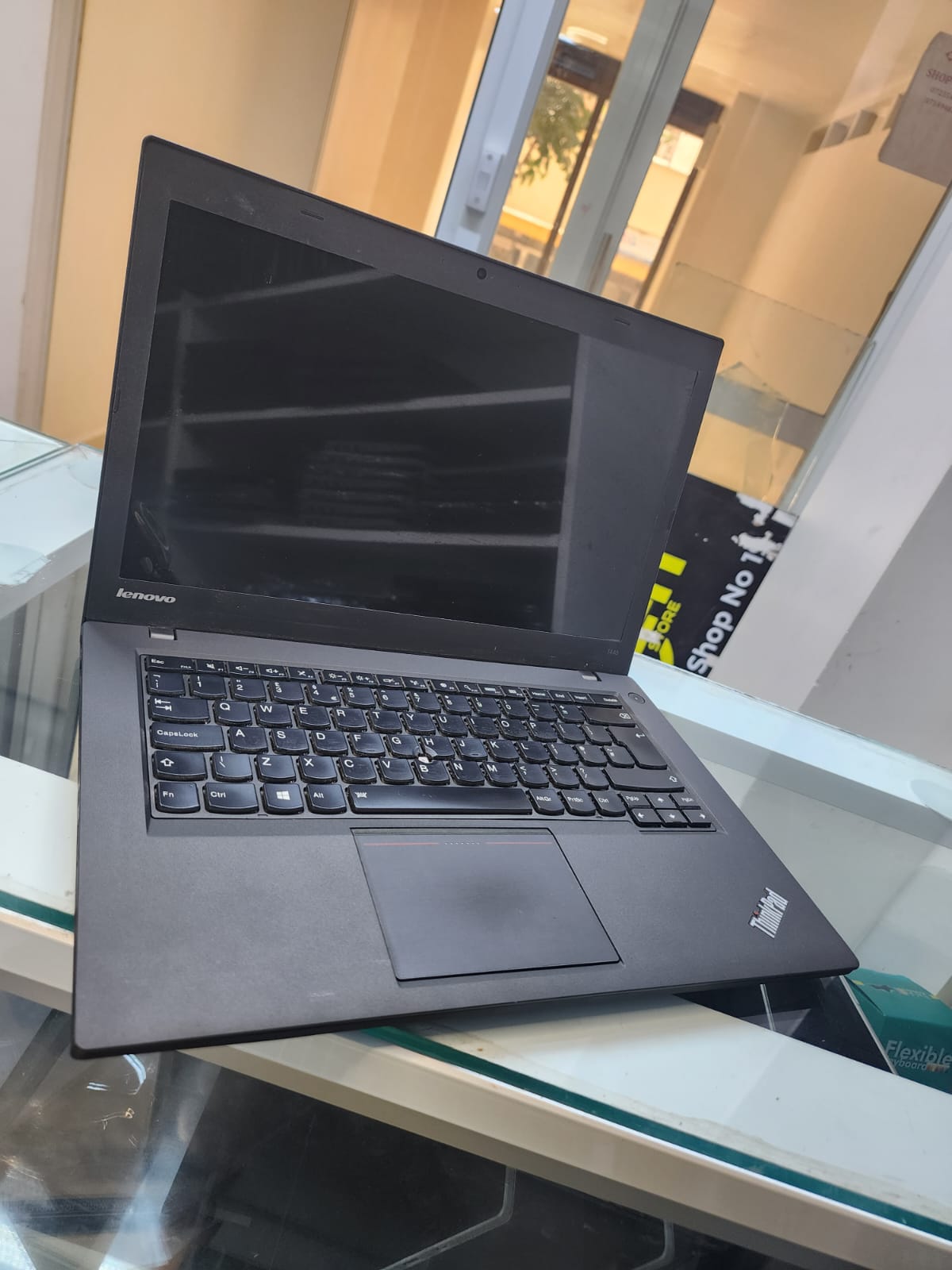 ON OFFER -TOP TIER BEST LAPTOP LENOVO THINKPAD T440 INTEL CORE I5 4TH GENERATION 8GB RAM MEMORY 256GB SSD BLACK COLR