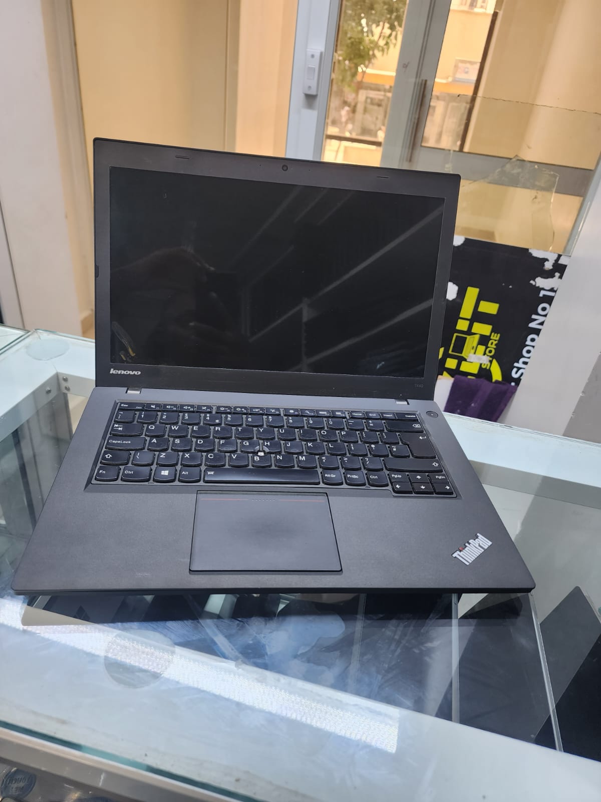 ON OFFER -TOP TIER BEST LAPTOP LENOVO THINKPAD T440 INTEL CORE I5 4TH GENERATION 8GB RAM MEMORY 256GB SSD BLACK COLR