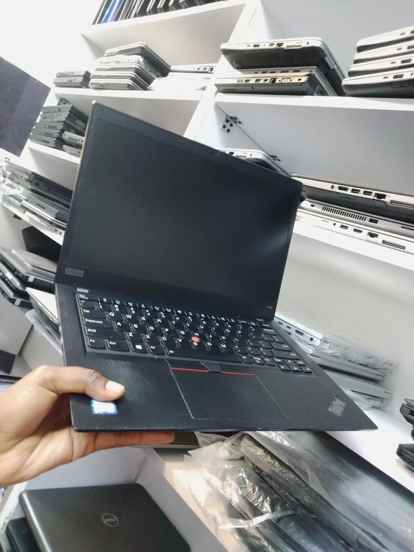 BEST LAPTOP LENOVO YOGA X390 INTEL CORE I5 WITH 8GB RAM MEMORY 256GB SSD 8TH GENERATION BLACK COLOR 14INCHES