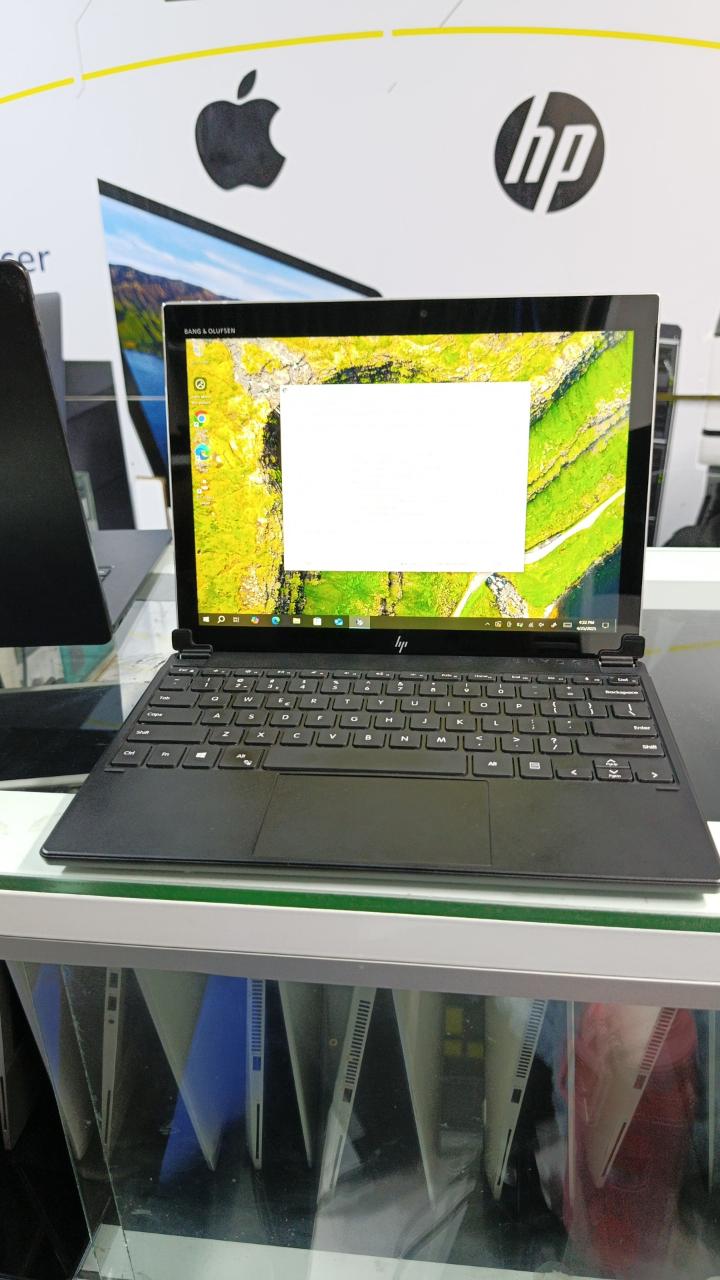 REFURBISHED XUK HP elite x2 g4 coi5 8th generation 8gb ram memory 256gb ssd touch screen