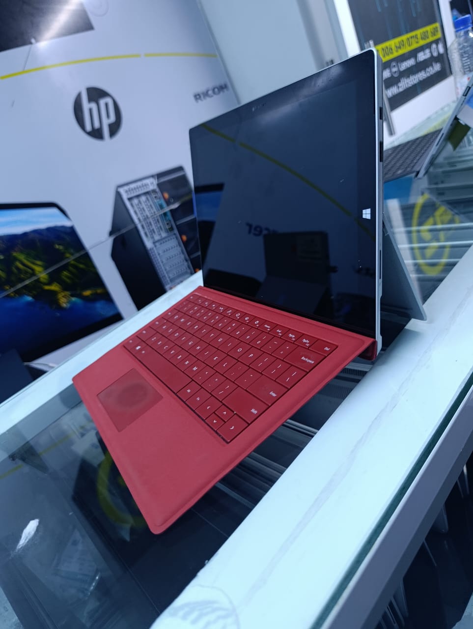 MICROSOFT Surface Pro 3 intel core i5 4gb ram memory 128gb ssd  4TH Generation Touch screen and Detachable laptop