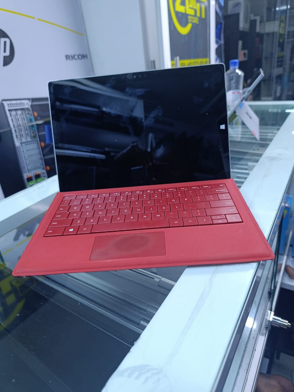MICROSOFT Surface Pro 3 intel core i5 4gb ram memory 128gb ssd  4TH Generation Touch screen and Detachable laptop