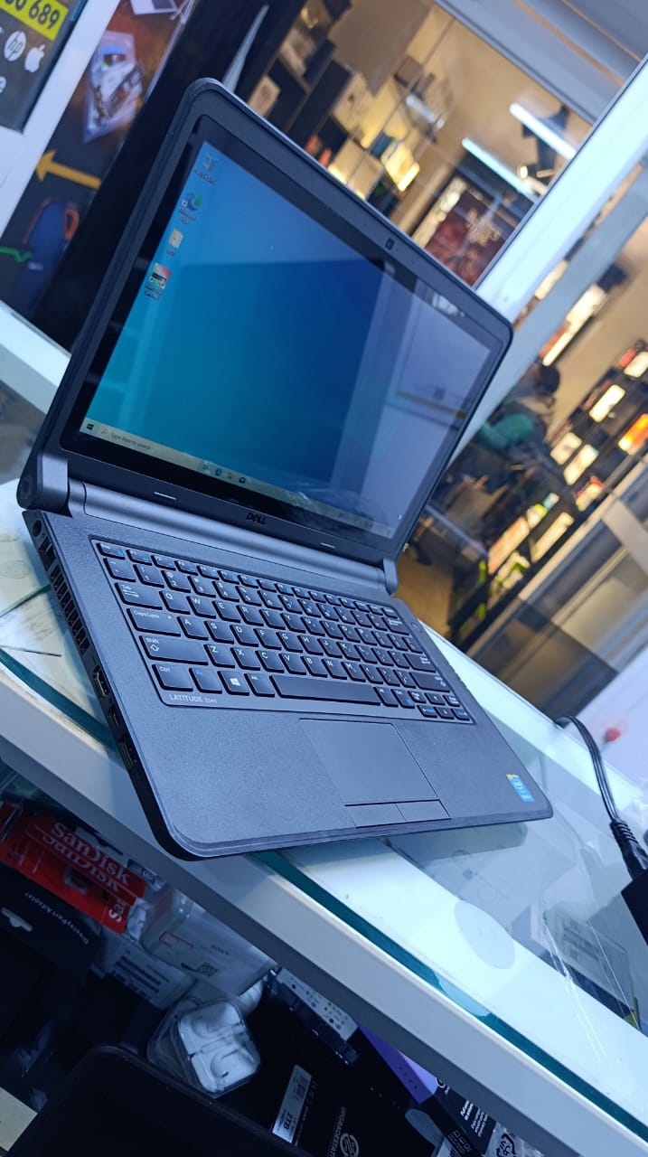 {FREE MOUSE } + Refurbished Laptop Dell Latitude 3340 Core i3 4th 8GB 256GB SSD +13.3'' Windows 10 Notebook 6 Month Warranty Free Office 2019 (TOUCH SCREEN)