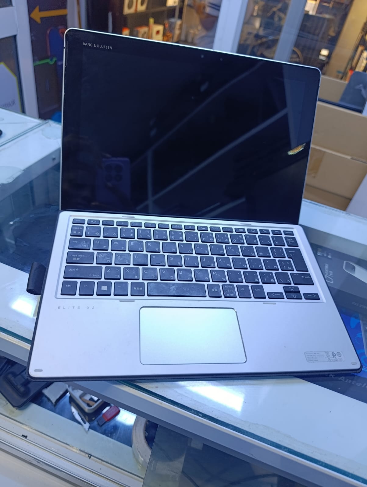 {QUICK SALE} HP ELITE X2 LAPTOP INTEL CORE I5 7TH GENERATION 8GB RAM MEMORY 256GB SSD SILVER COLOR TOUCH AND DETACHABLE WINDOWS 10/11 ACTIVATED AND OFFICE 2019