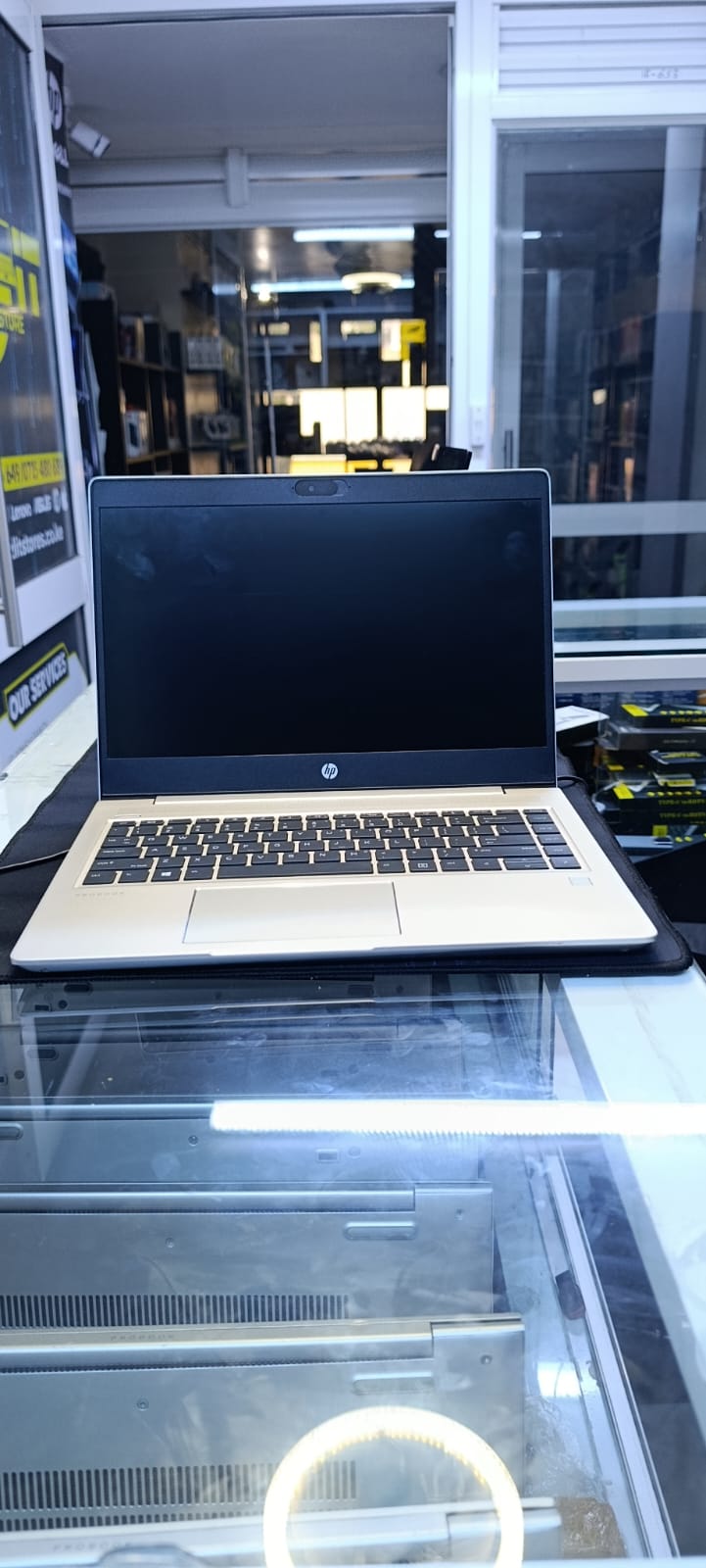 REFURBISHED LAPTOP HP ELITEBOOK 745 G6 RYZEN 5 2GB AMD GRAPHICS CARD WITH 16GB RAM MEMORY 256GB SSD SILVER COLOR ,{6 MONTHS OF WARANTY} WITH ACTIVATED WINDOWS 10