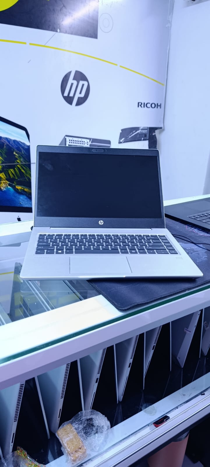 REFURBISHED LAPTOP HP ELITEBOOK 745 G6 RYZEN 5 2GB AMD GRAPHICS CARD WITH 16GB RAM MEMORY 256GB SSD SILVER COLOR ,{6 MONTHS OF WARANTY} WITH ACTIVATED WINDOWS 10