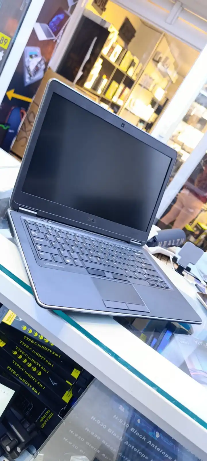 LAPTOP AND ACCESSORIES DELL LATITUDE 7440 INTEL CORE I5 4TH GENERATION 8GB RAM MEMORY 256GB SSD WITH ACTIVATED WINDOWS 10/11 AND OFFICE 2021 AND FREE MOUSE