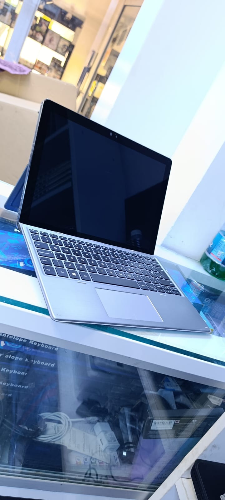 Dell Latitude 7200 Multi-Touch 2-in-1 Business Laptop, 12.3'' FHD (1920x1080), Intel Core i5-8th Gen 1.6GHz, 8GB RAM 256GB SSD, Wi-Fi, Webcam, Windows 11 Pro (Renewed) with FREE SLEEVE BAG