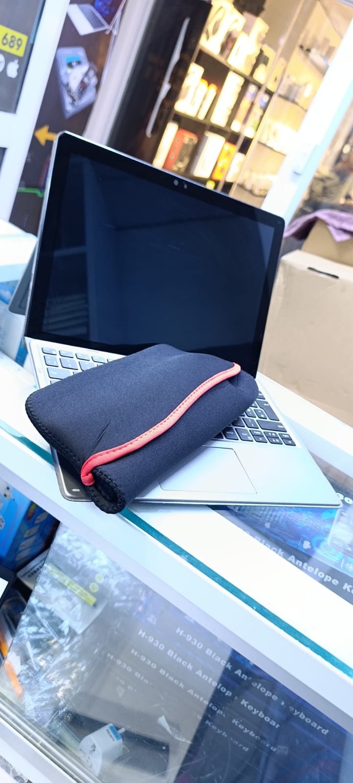 Dell Latitude 7200 Multi-Touch 2-in-1 Business Laptop, 12.3'' FHD (1920x1080), Intel Core i5-8th Gen 1.6GHz, 8GB RAM 256GB SSD, Wi-Fi, Webcam, Windows 11 Pro (Renewed) with FREE SLEEVE BAG