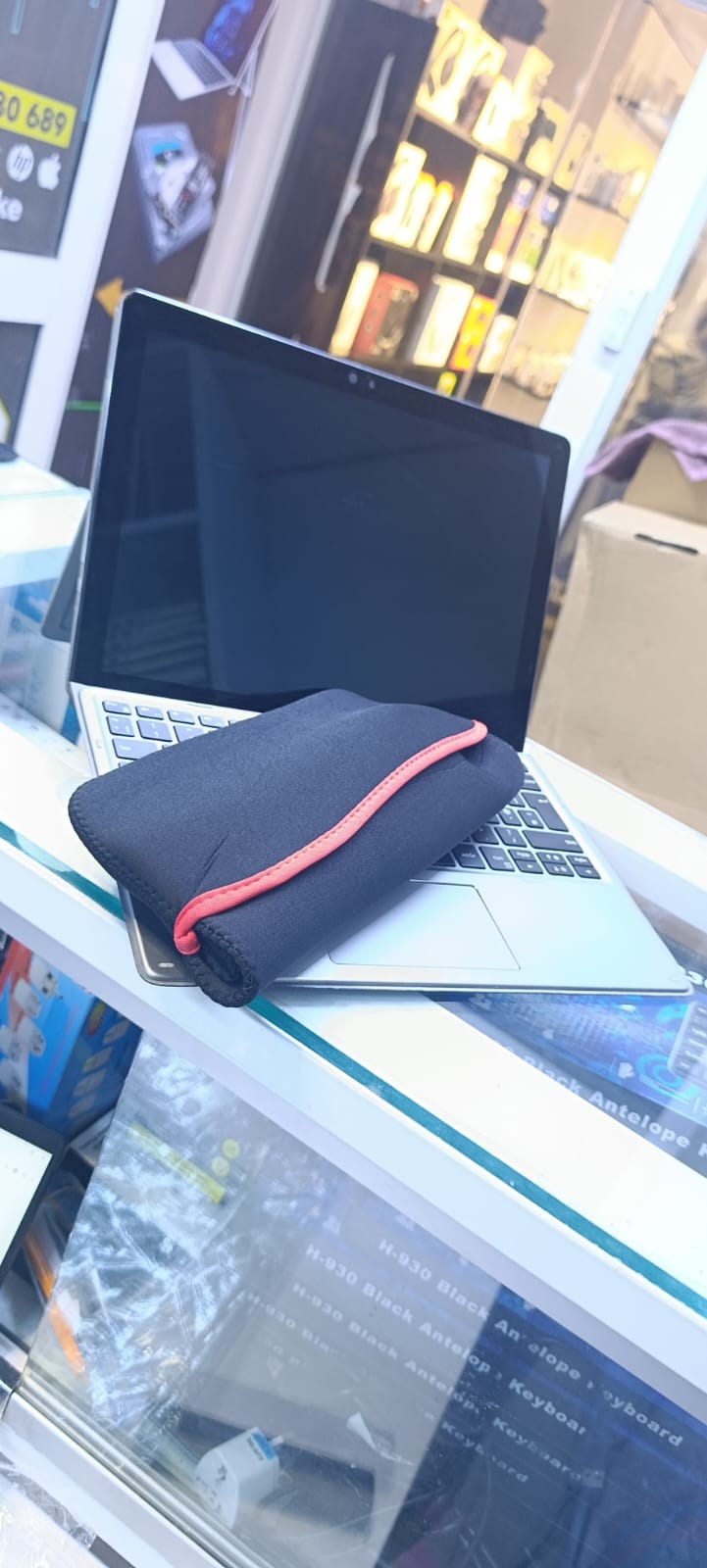 Dell Latitude 7200 Multi-Touch 2-in-1 Business Laptop, 12.3'' FHD (1920x1080), Intel Core i5-8th Gen 1.6GHz, 8GB RAM 256GB SSD, Wi-Fi, Webcam, Windows 11 Pro (Renewed) with FREE SLEEVE BAG