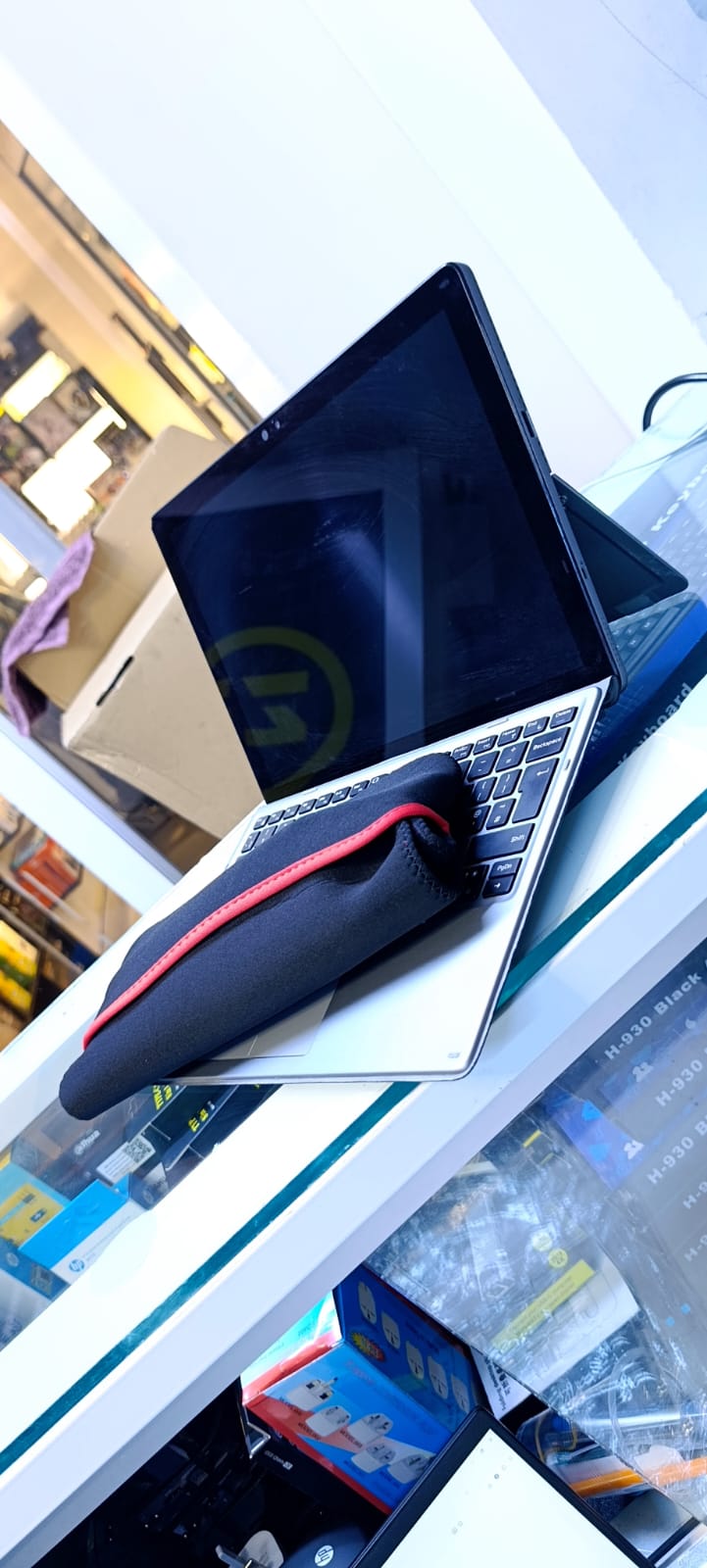 Dell Latitude 7200 Multi-Touch 2-in-1 Business Laptop, 12.3'' FHD (1920x1080), Intel Core i5-8th Gen 1.6GHz, 8GB RAM 256GB SSD, Wi-Fi, Webcam, Windows 11 Pro (Renewed) with FREE SLEEVE BAG