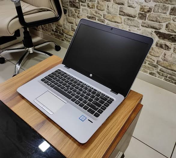 FREE BAG + HP ELITEBOOK 840G3 6TH GENERATION INTEL CORE I5 8GB RAM MEMORY 256GB SSD SILVER COLOR WITH ACTIVATED WINDOWS 11 AND OFFICE 2021 6MONTHS WARANTY