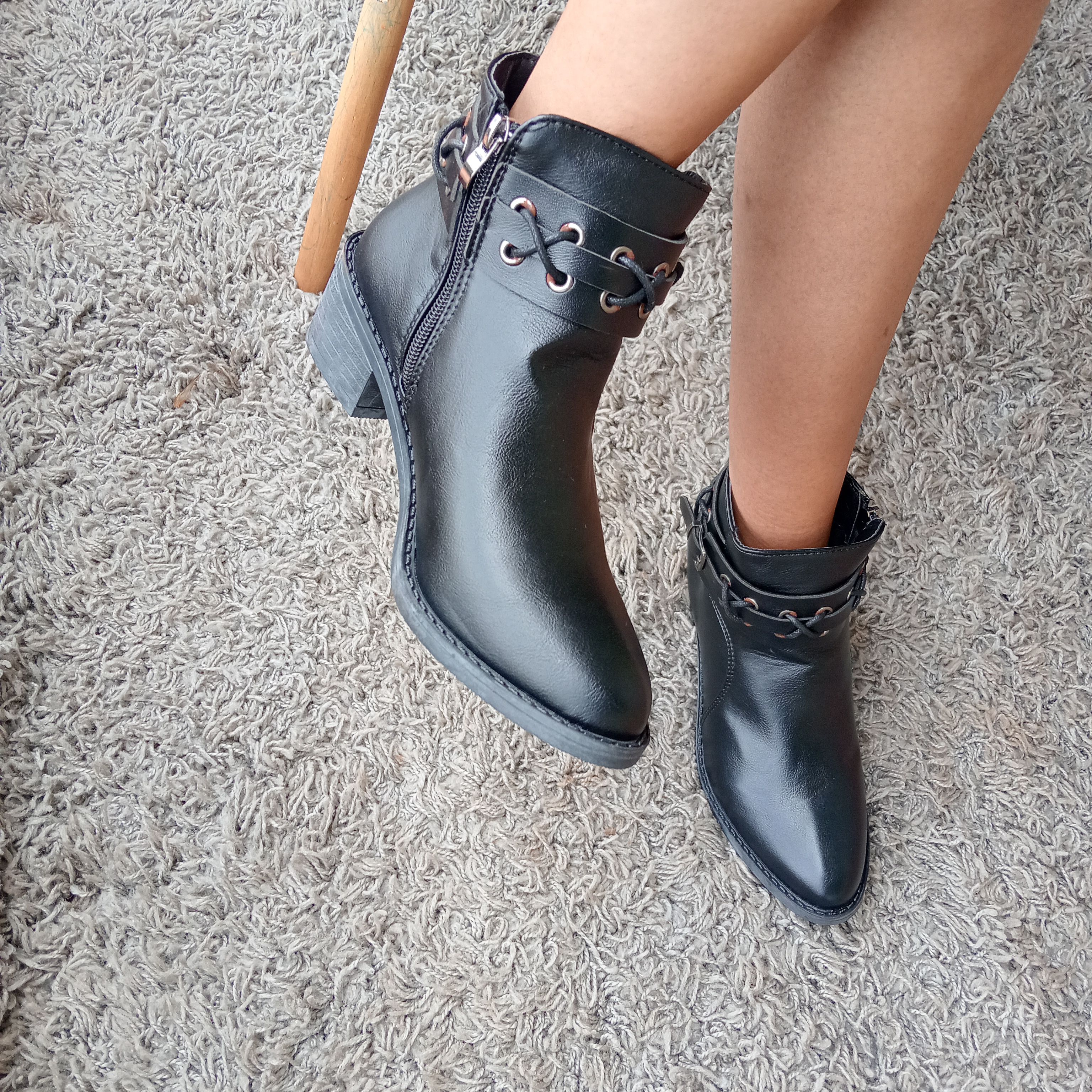 Womens shoes. Sneakers