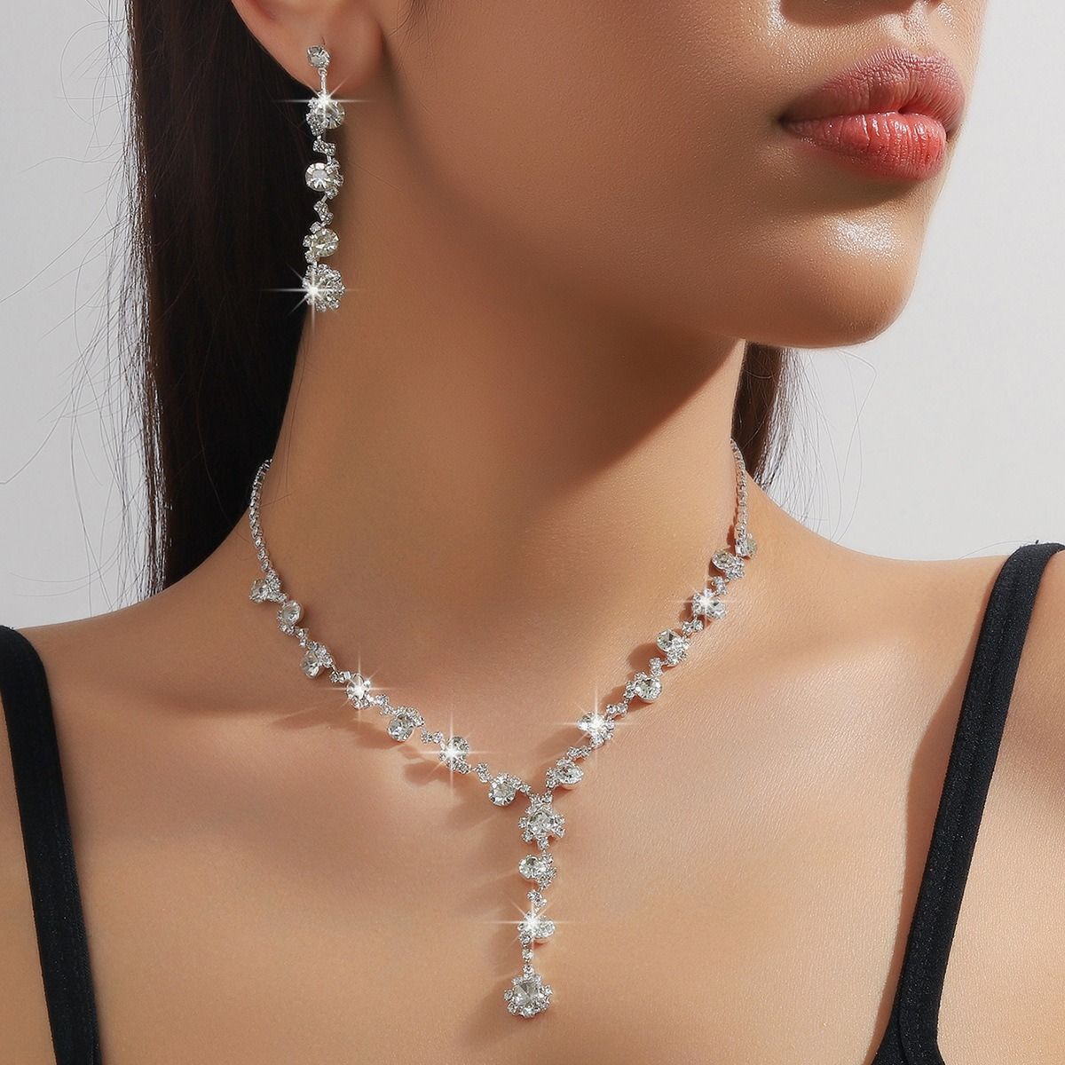 Bridal accessories Necklace Bracelet earrings four-piece set/three-piece set/two-piece set Niche high-end fashion commuter jewelry set dress all matching jewelry