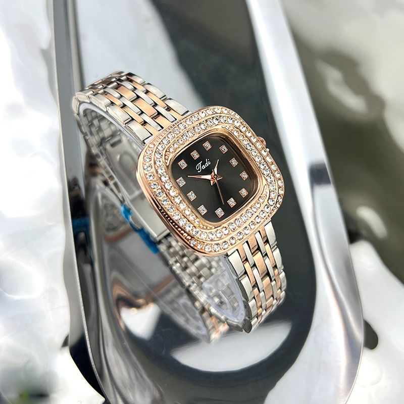 2024Fashion Ladies New Version Hot Selling Diamonds Inlaid Personalized Square Small Green Metal Retro Watches Colored Crystal Women's Girl Students Dress Decoration Watches