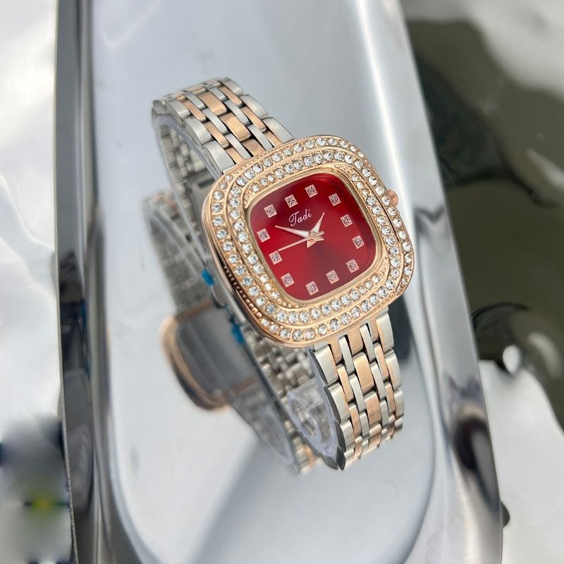 2024Fashion Ladies New Version Hot Selling Diamonds Inlaid Personalized Square Small Green Metal Retro Watches Colored Crystal Women's Girl Students Dress Decoration Watches