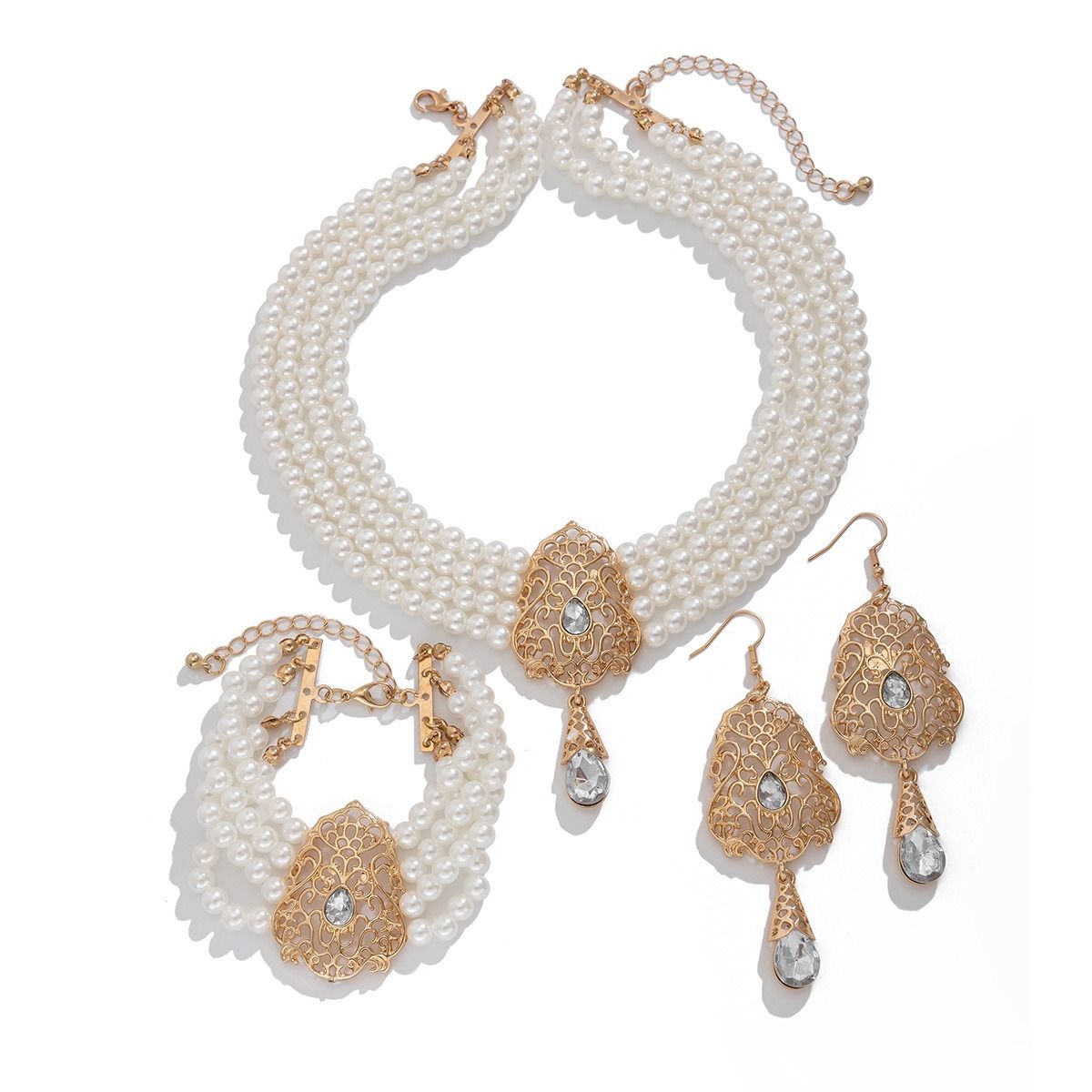 Africa's new cross-border literary retro retro palace style imitation pearl beaded collarbone necklace temperament diamond-encrusted hollow flower collar female