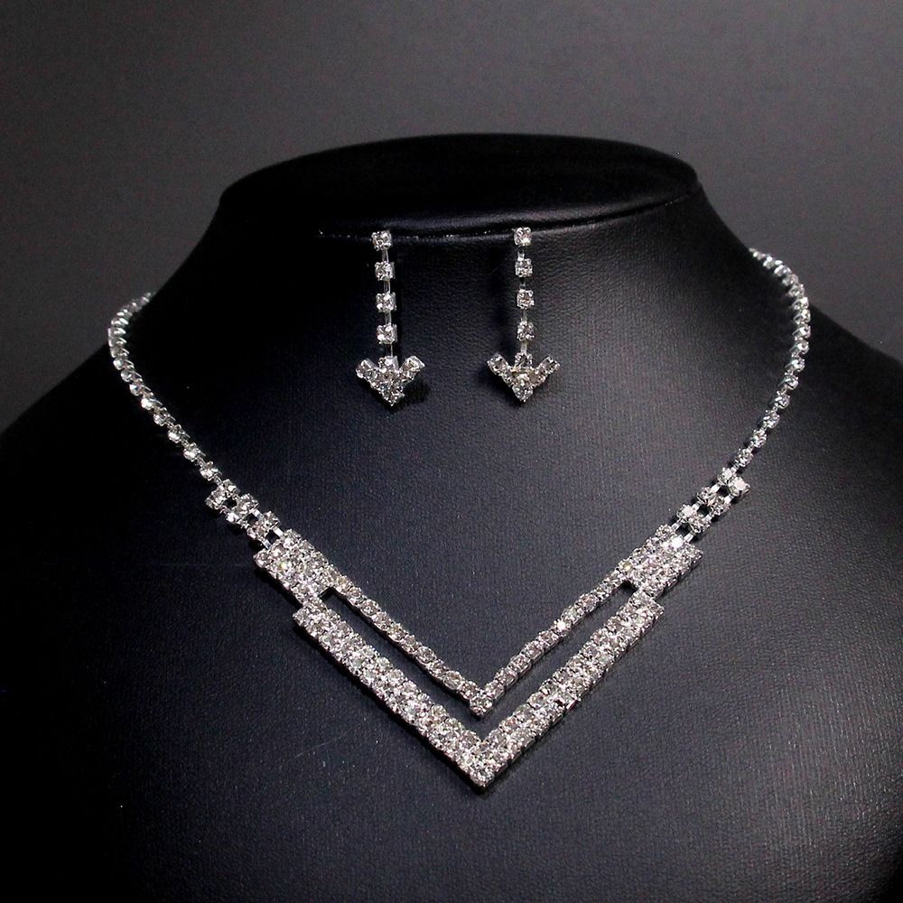 2024 New Style Metal Claw Chain Rhinestone Wedding Necklace Bride Necklace Earrings Jewelry Set Wholesale Light Luxury High-end Evening Party Accessories