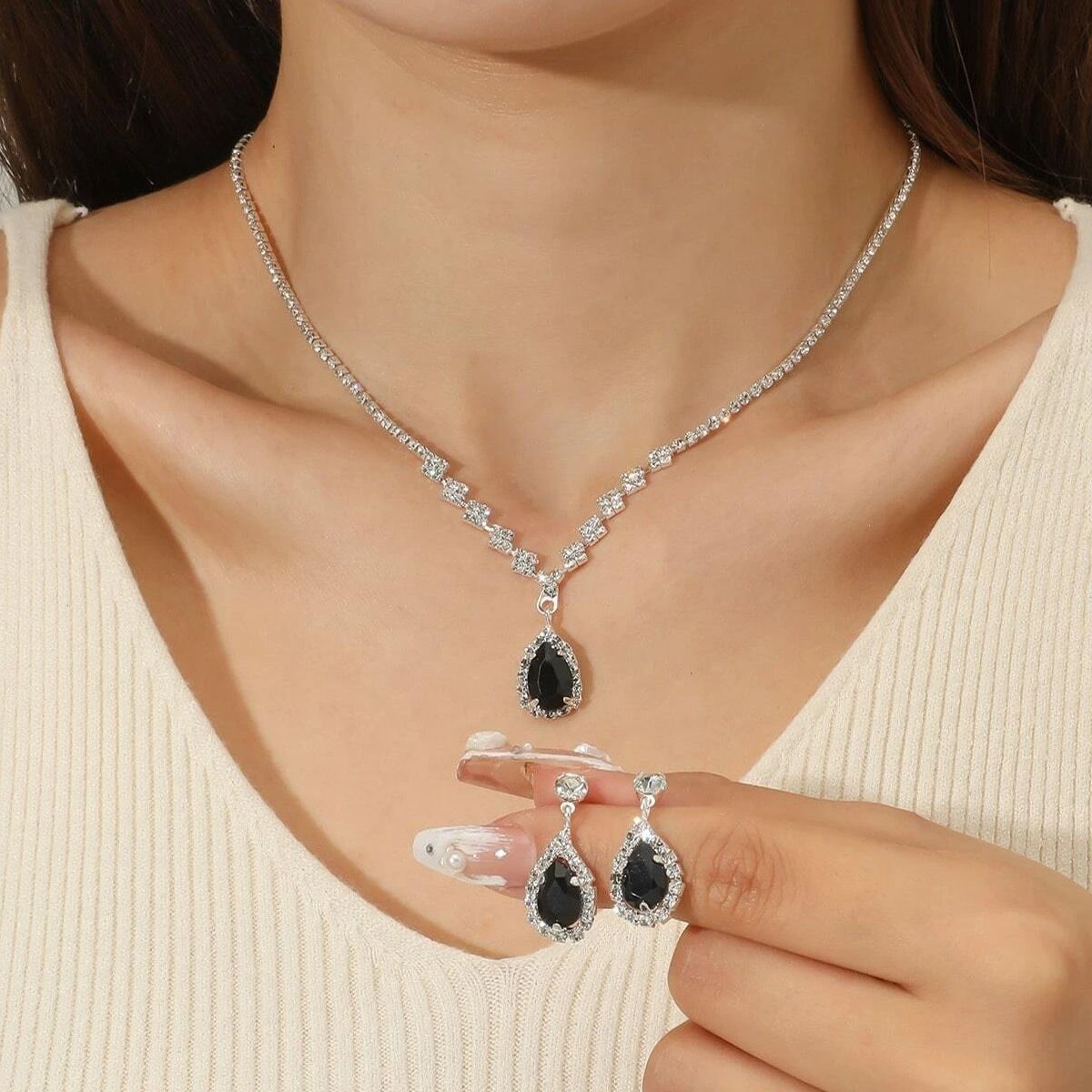 Africa new bright fresh and sweet full diamond zircon water drop necklace earrings bride wedding jewelry shooting jewelry set wholesale earrings + collar + hand jewelry