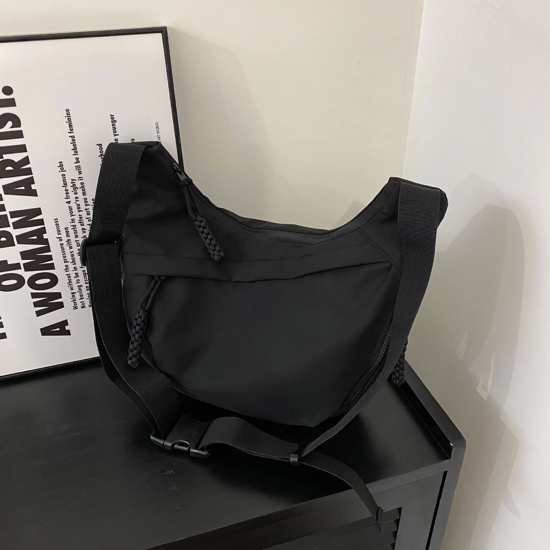 2024 Cross-border women's bag simple fashion dumpling bag lightweight large capacity crossbody bag students every class shoulder bag