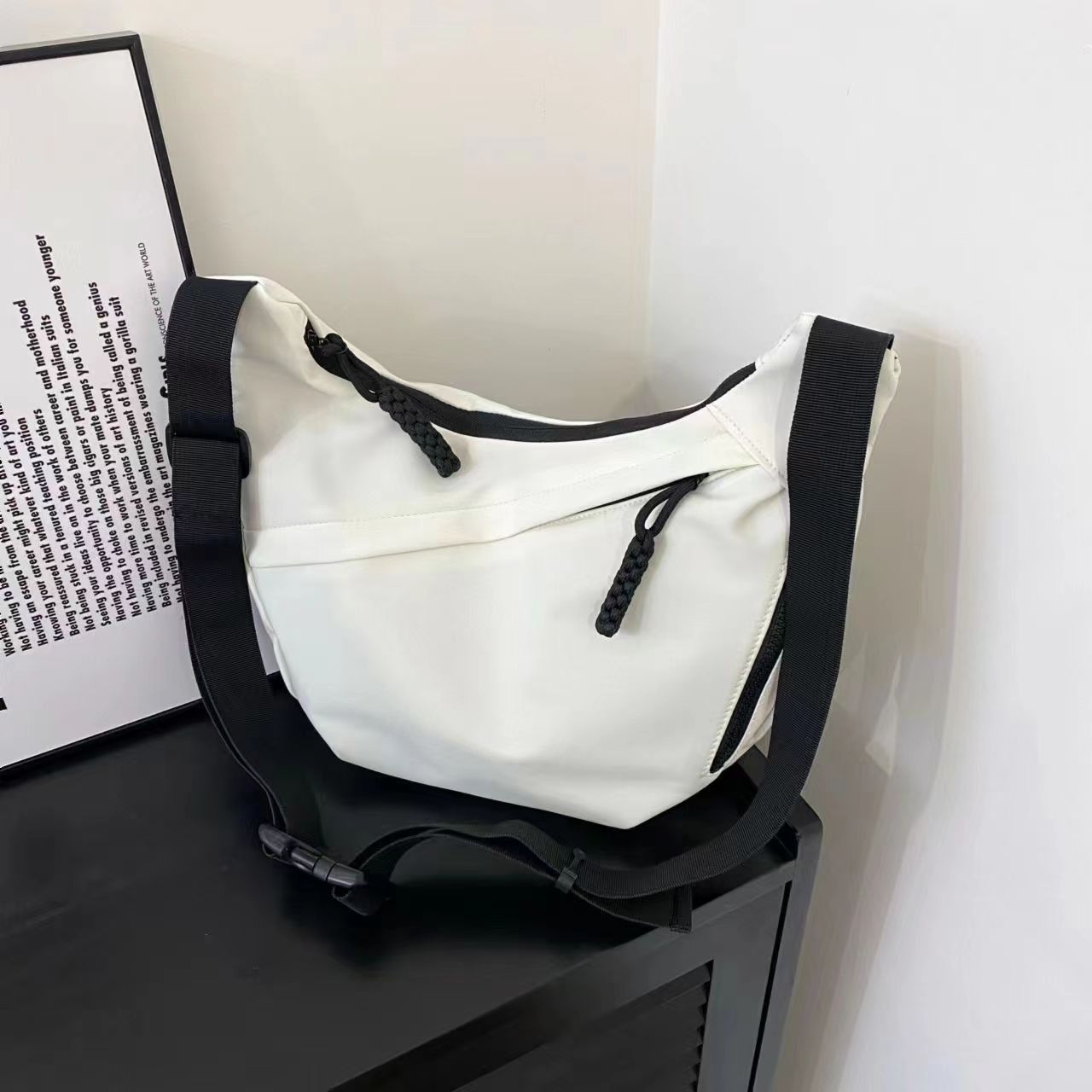2024 Cross-border women's bag simple fashion dumpling bag lightweight large capacity crossbody bag students every class shoulder bag