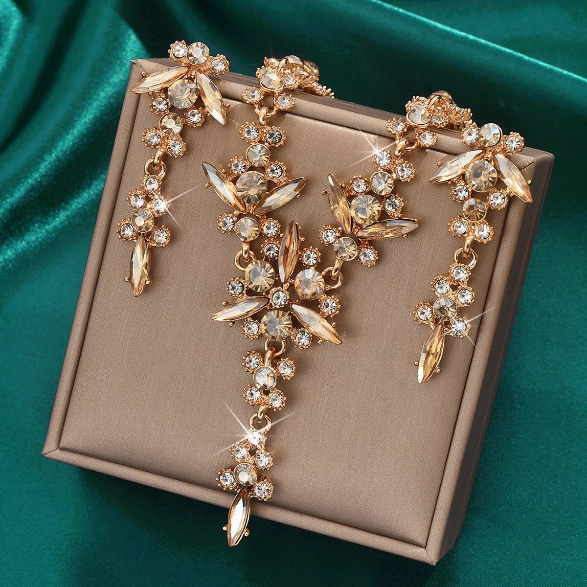 Africa 2024 new temperament long pendant rose red necklace earrings set fashion dress 100 with a fresh sweet lady necklace earrings