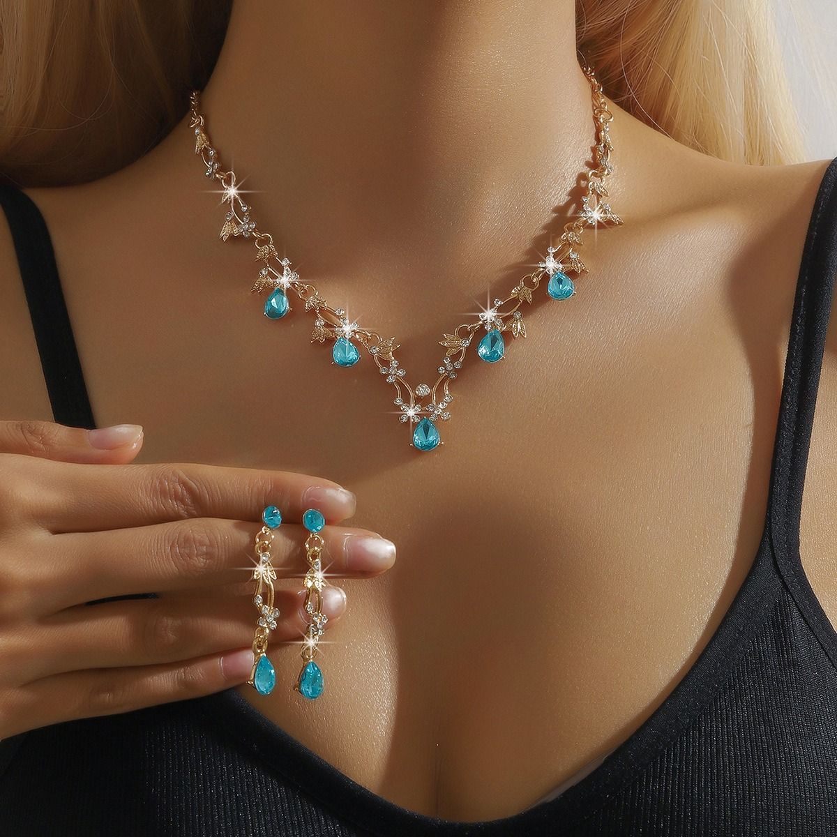 African new accessories Bride necklace earrings two sets of wedding dress accessories Korean collarbone chain women's crystal accessories