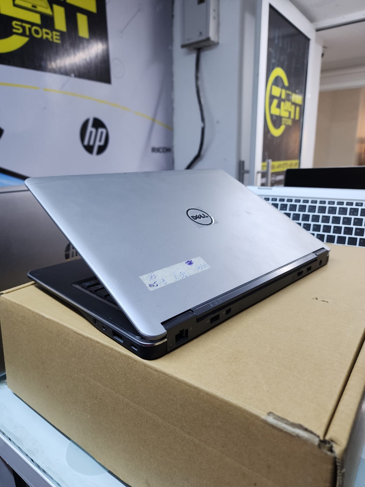 Dell Latitude 7440 | Core i5 | 8GB RAM | 500GB HDD | 14” Display | Long Battery Life | Sleek & Reliable Laptop Warranty Laptops High Quality Computer Refurbished Notebook