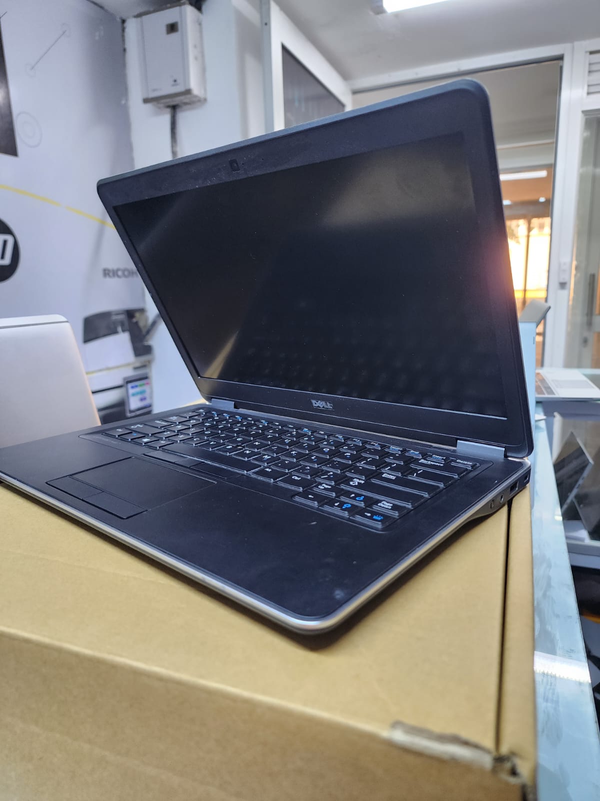 Dell Latitude 7440 | Core i5 | 8GB RAM | 500GB HDD | 14” Display | Long Battery Life | Sleek & Reliable Laptop Warranty Laptops High Quality Computer Refurbished Notebook