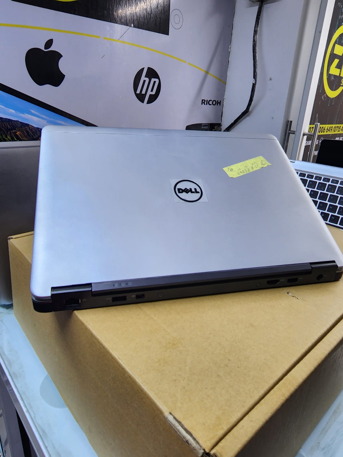 Dell Latitude 7440 - Core i7, 8GB RAM, 500GB HDD - High-Performance Laptop for Professionals"