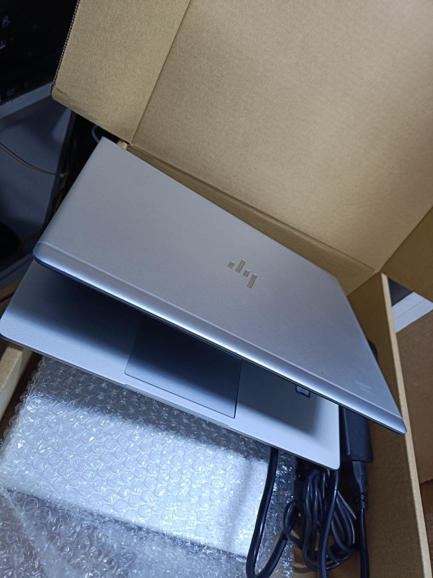 HP EliteBook 830 G6 - Intel Core i5 (8th Gen), 8GB RAM, 256GB SSD, Silver - Business Laptop for Performance & Mobility