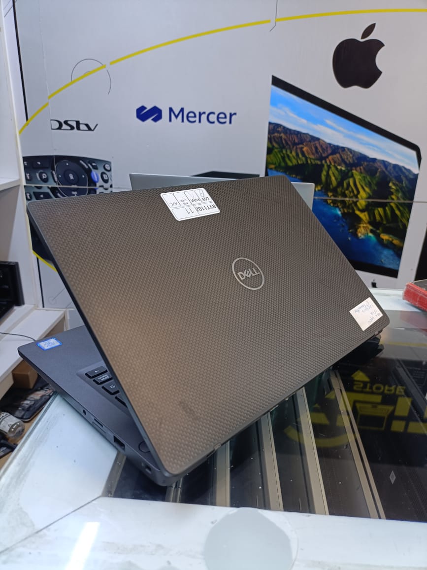 Dell Latitude 7400 Laptop – 8th Gen Intel Core i5 Processor, 8GB RAM, 256GB SSD | Fast, Efficient & Reliable for Business, Professionals & Everyday Use – Best Seller for Performance and Portability