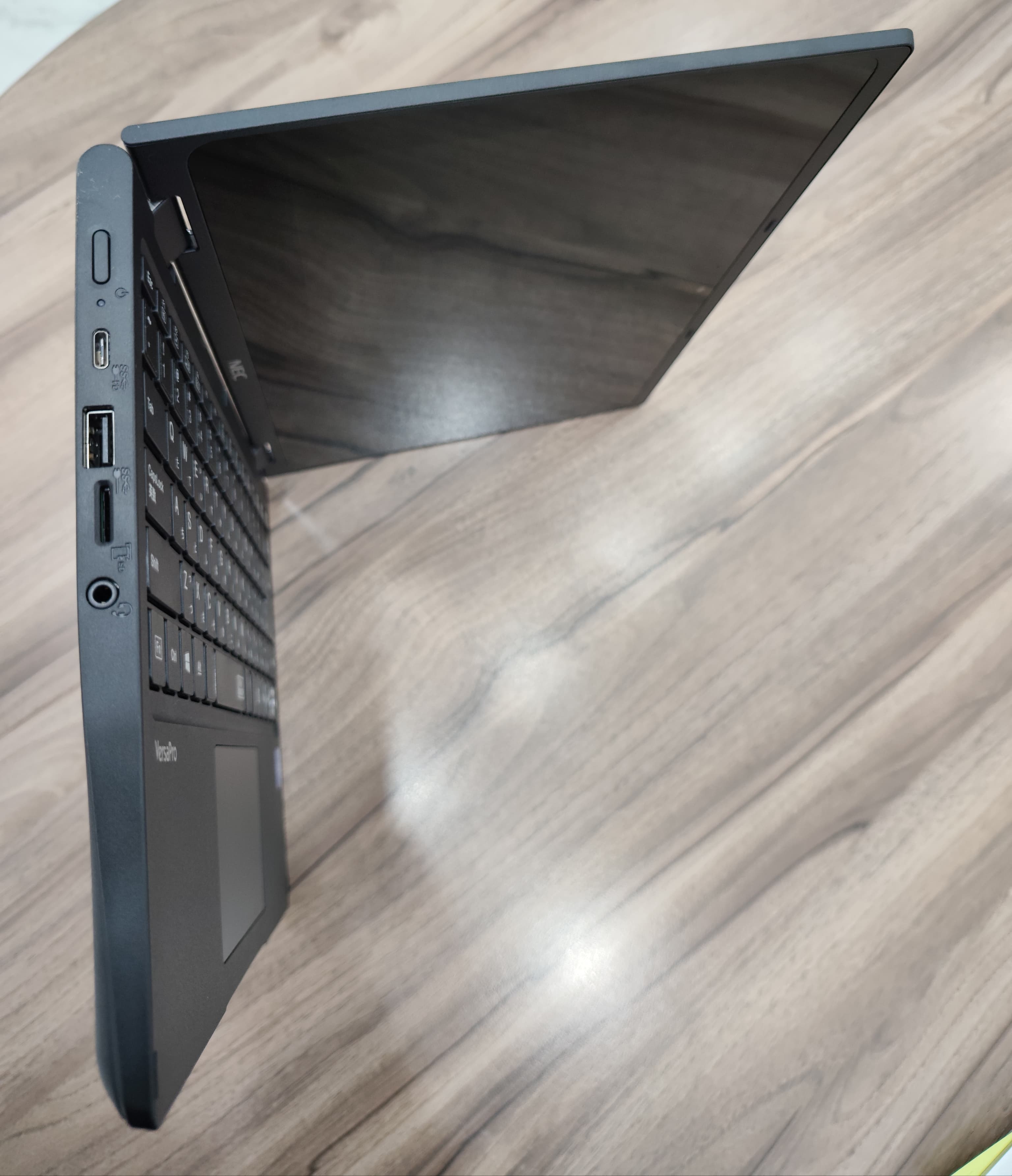NEC VersaPro VEE11/R5X360: A Compact and Affordable Touchscreen Laptop with Intel Celeron for Everyday Use