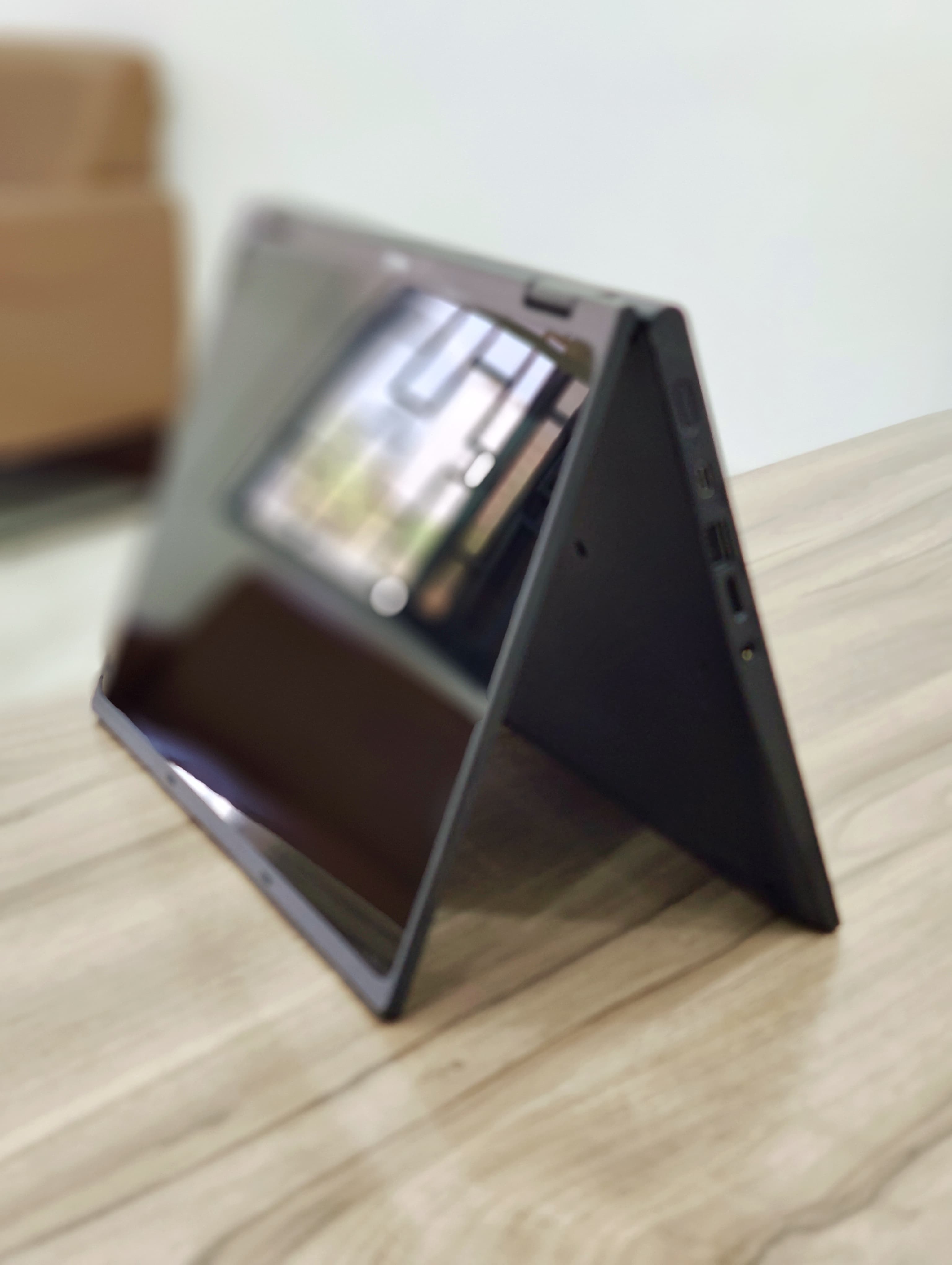 NEC VersaPro VEE11/R5X360: A Compact and Affordable Touchscreen Laptop with Intel Celeron for Everyday Use