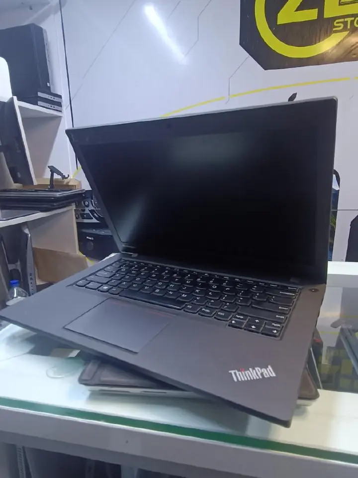 Refurbished Lenovo ThinkPad T440 Intel® Core™ i5-4300U Laptop 35.6 cm (14") HD 8 GB DDR3L-SDRAM 256 GB ssd Windows 11 Pro