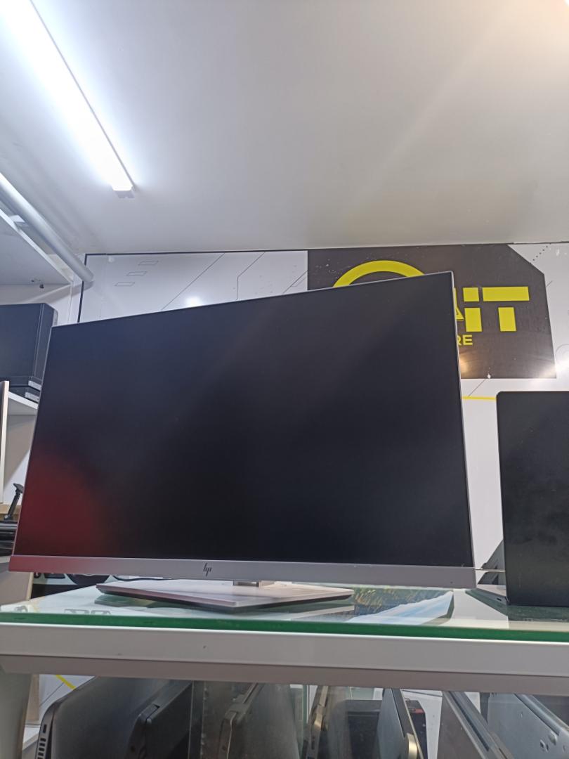 HP EliteDisplay E243 is a premium 23 inch business monitor featuring Full HD resolution, IPS technology, and a sleek micro-edge design. This professional-grade display combines exceptional image quali