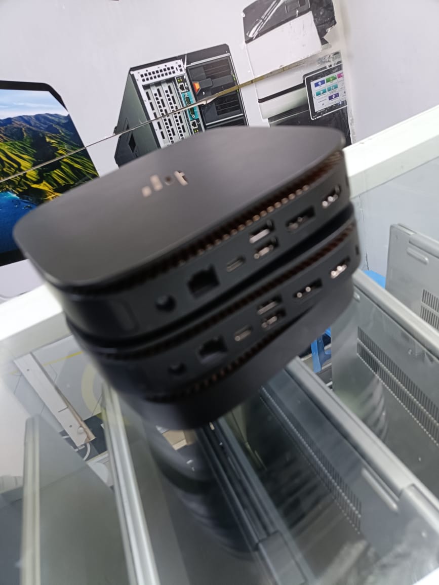 HP SLICE( TPC -1012 DM)COI5 6TH GENERATION 8GBRAM 128GB STORAGE DESKTOP
 HP Elite Slice (TPC-1012 DM) is a compact desktop PC designed for business environments, featuring a modular design