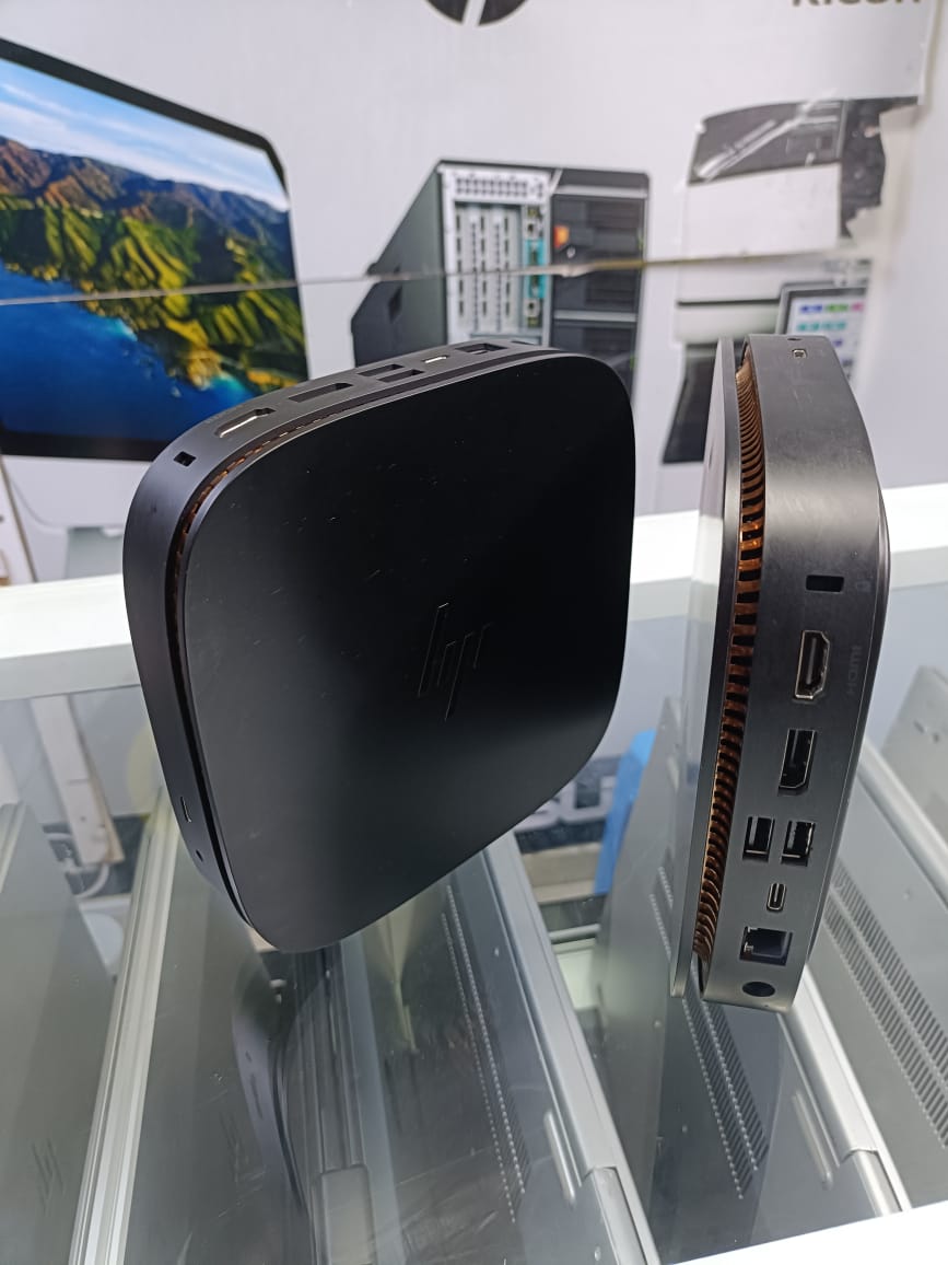 HP SLICE( TPC -1012 DM)COI5 6TH GENERATION 8GBRAM 128GB STORAGE DESKTOP
 HP Elite Slice (TPC-1012 DM) is a compact desktop PC designed for business environments, featuring a modular design