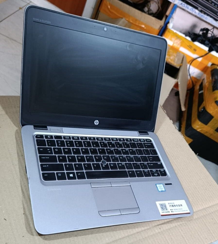 EX UK HP ELITEBOOK 820 G3 COI5 2.3GHZ  6TH GENERATION  8GBRAM 256GBSSD SILVER
Providing solid performance for everyday business and student tasks.