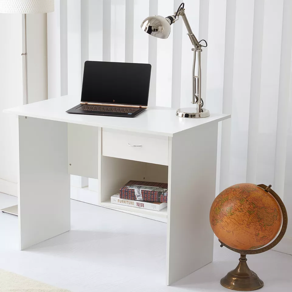 Aneto Office Desk 0.9M – Compact White Oak Desk for Home or Office Use