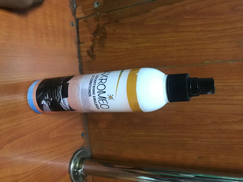 MAXROMEO COCKPIT EMULSION AND CONDITIONER 250ML