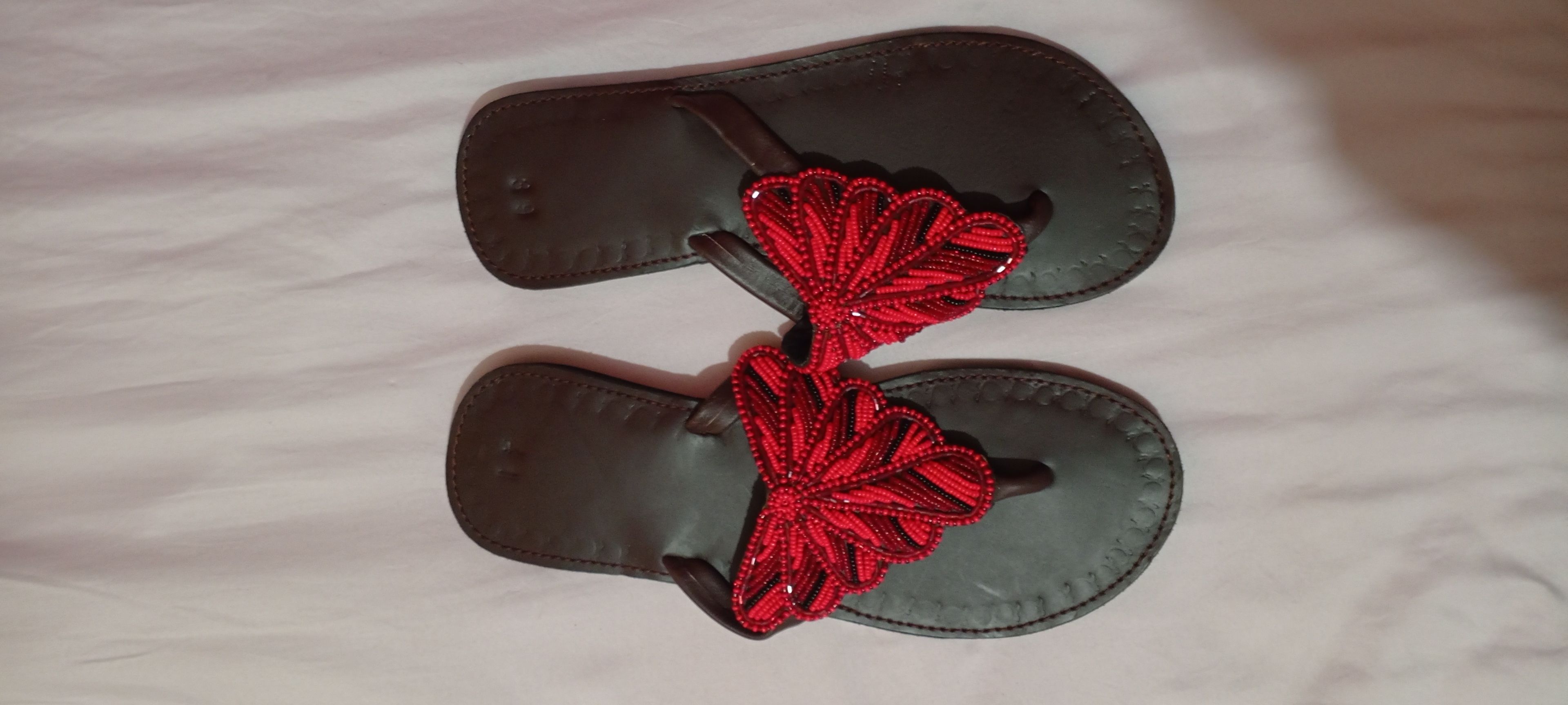 Fashionable African sandals Ladies/beads sandals/slippers/ handmade sandals/Masai sandals/ Kenyan sandals/art African sandals/African inspired/unique beadwork Masai slippers