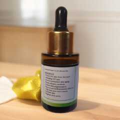 Dvee Organics Vitamin C Serum with Hyaluronic Acid - Dvee Organics - Brightening Serum with Anti Aging Benefits