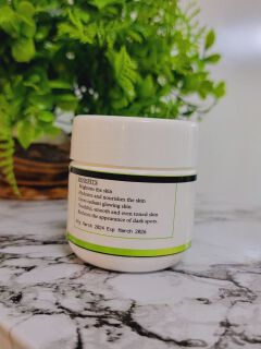 Dvee Organics Brightening Body Cream - Dvee Organics - Clears Body Spots and Old Scars on Localized Skin Areas