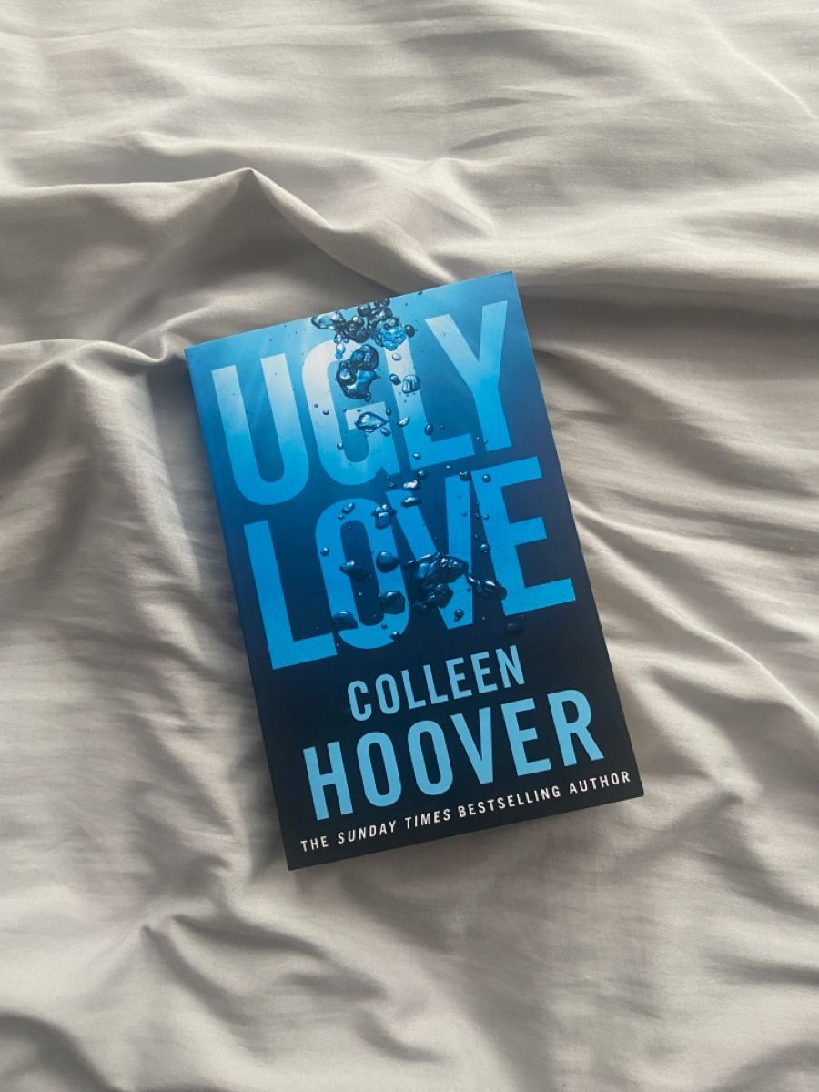 Ugly Love – A Heartbreaking & Addictive Romance by Colleen Hoover