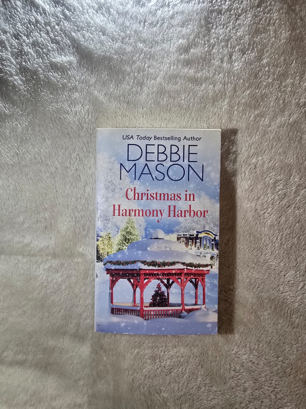 Christmas in Harmony Harbour by Debbie Macomber | Preowned Pocket Novel