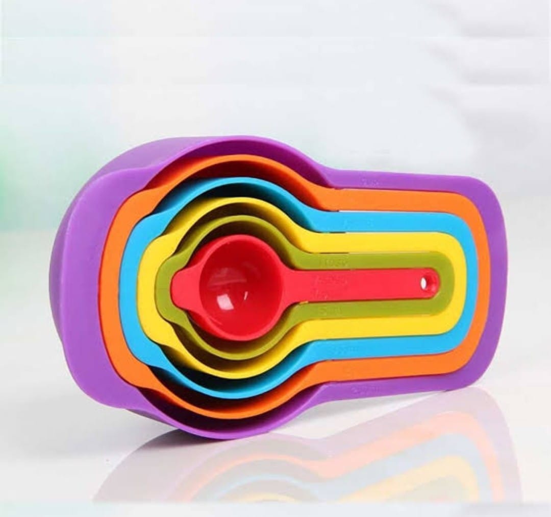 MEASURING CUPS, DIFFERENT COLORS
